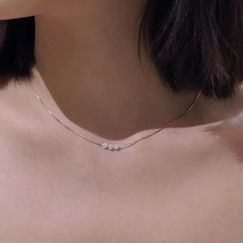 LIEVENA™ Drei-Zirkon-Halskette