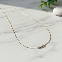 LIEVENA™ Drei-Zirkon-Halskette